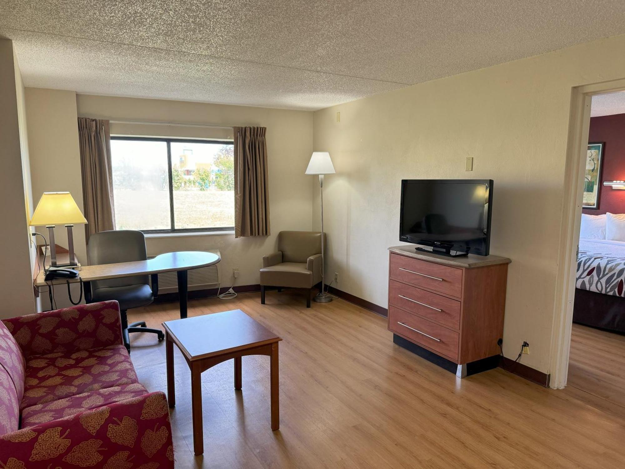 Sycamore Suites Elyria Exterior photo