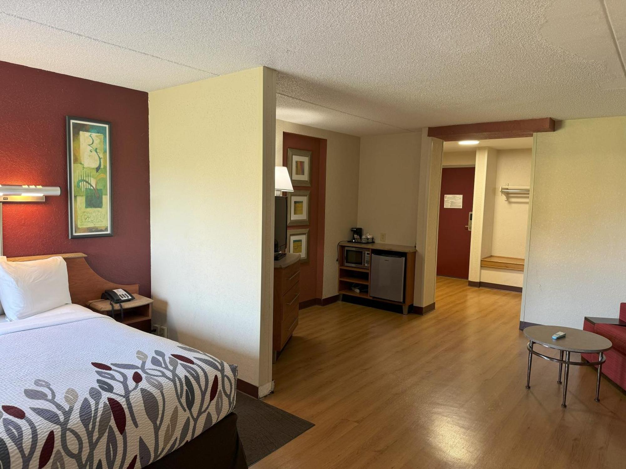 Sycamore Suites Elyria Exterior photo